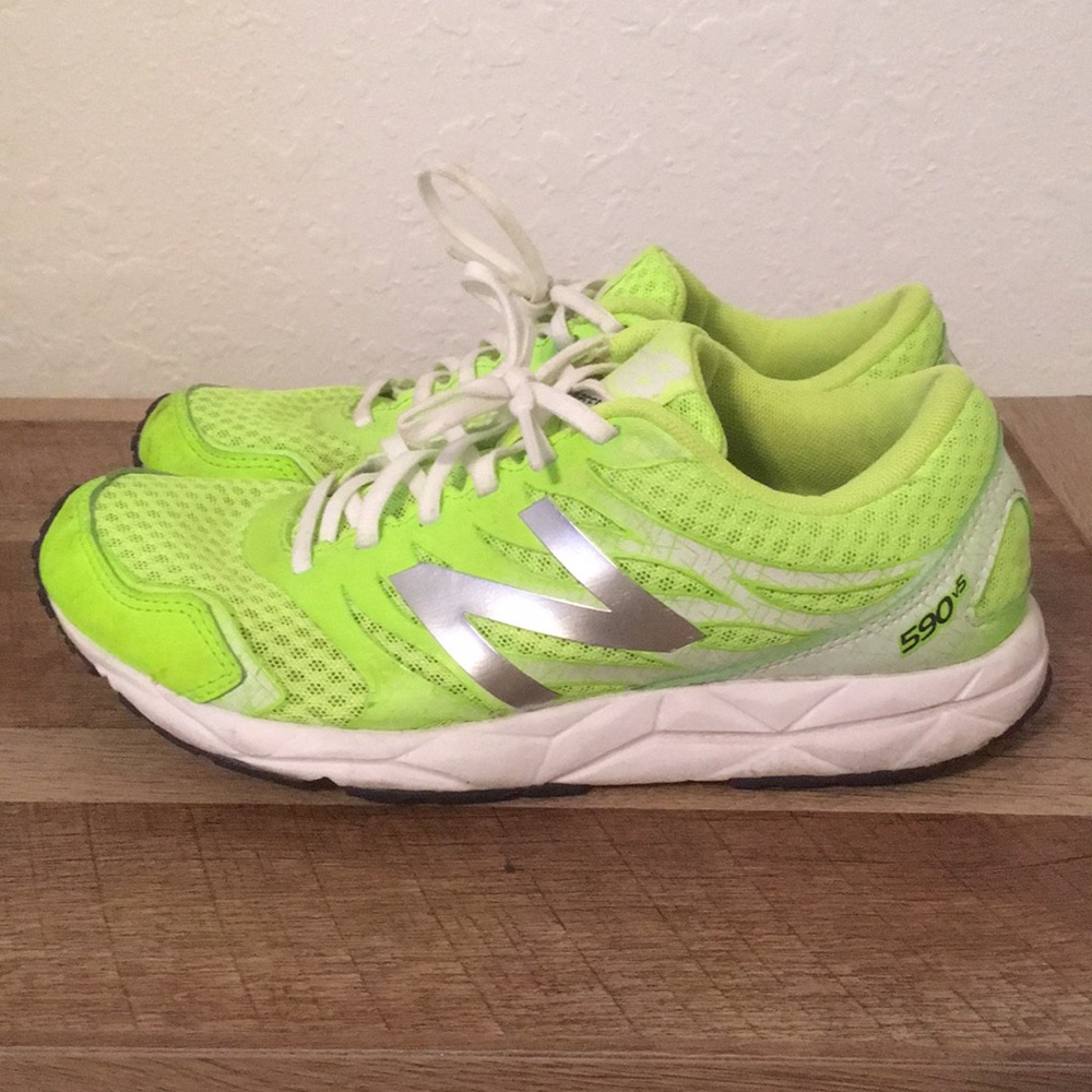 New balance sneakers. Women's size 6.